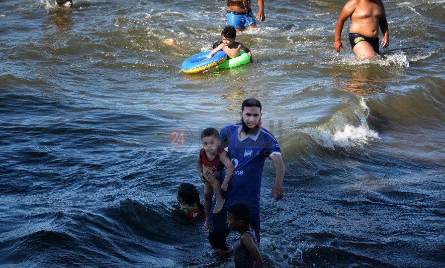 DSC_0258-01_copy_885x534