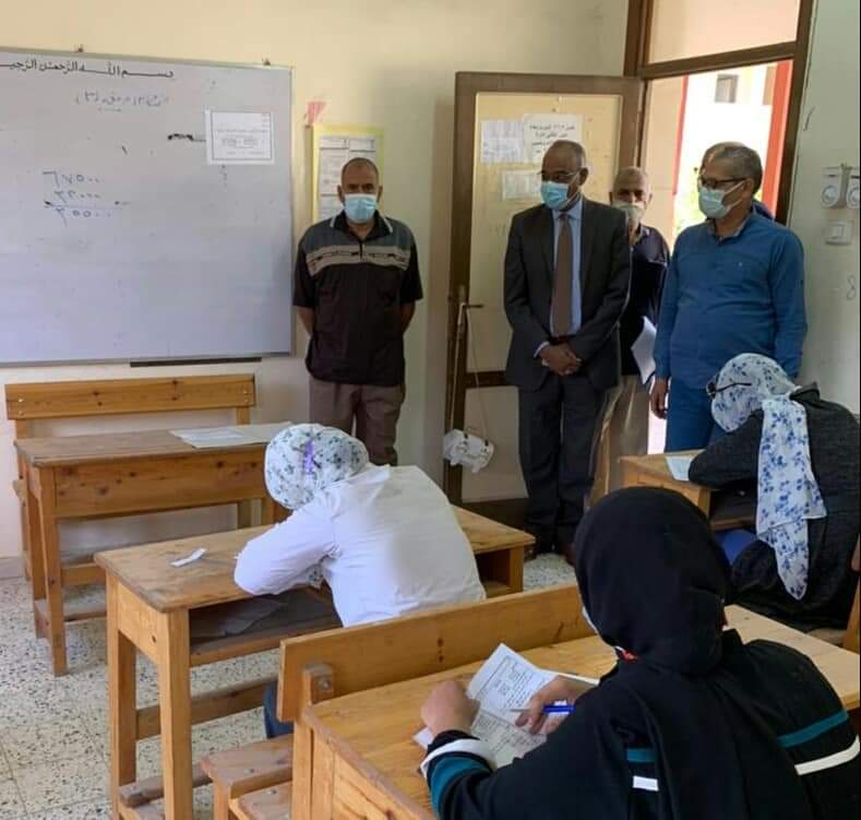 وكيل تعليم الفيوم يتفقد لجان امتحانات الدبلومات الفنية