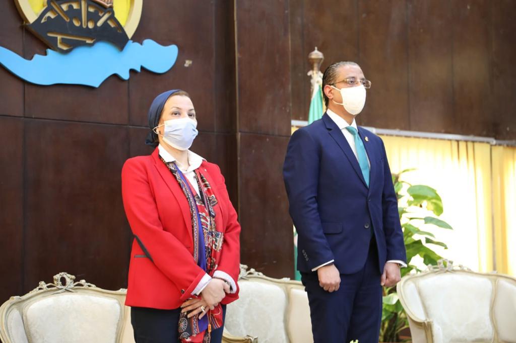 وزيرة البيئة تفتتح أول نموذج فى مصر لتحويل المخلفات لطاقة عن طريق التغويز اللاهوائى بقرية قلهانه