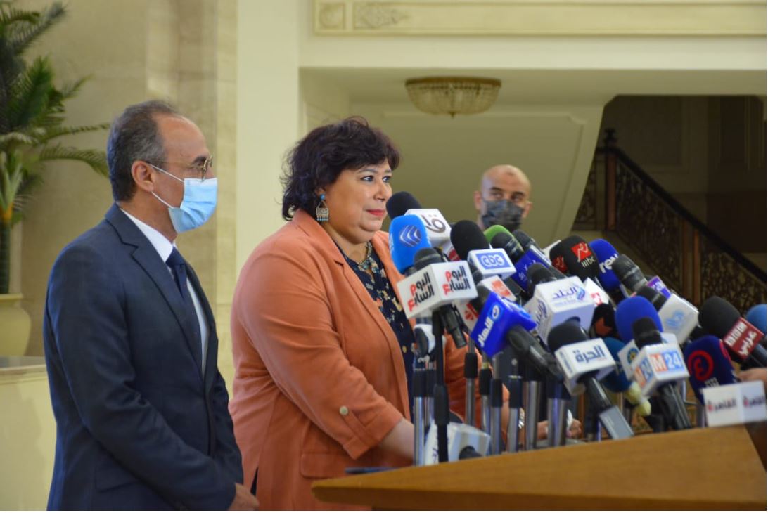 وزيرة الثقافة 3