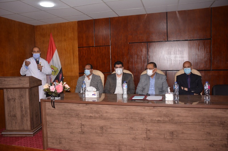 محافظ الشرقية يقرر دعم المستشفى بمبلغ 5