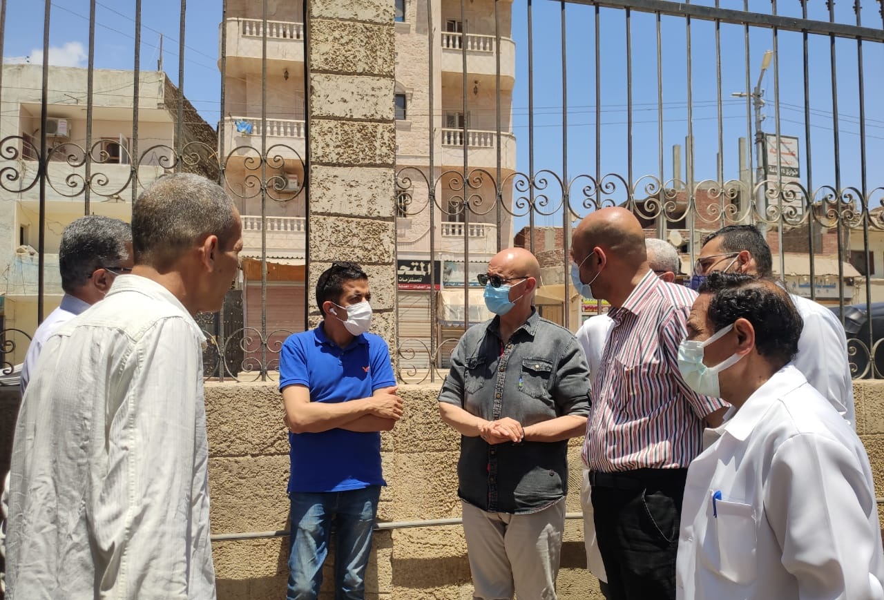 زيارة وكيل وزارة الصحة بالشرقية لمستشفى الحسينية 03