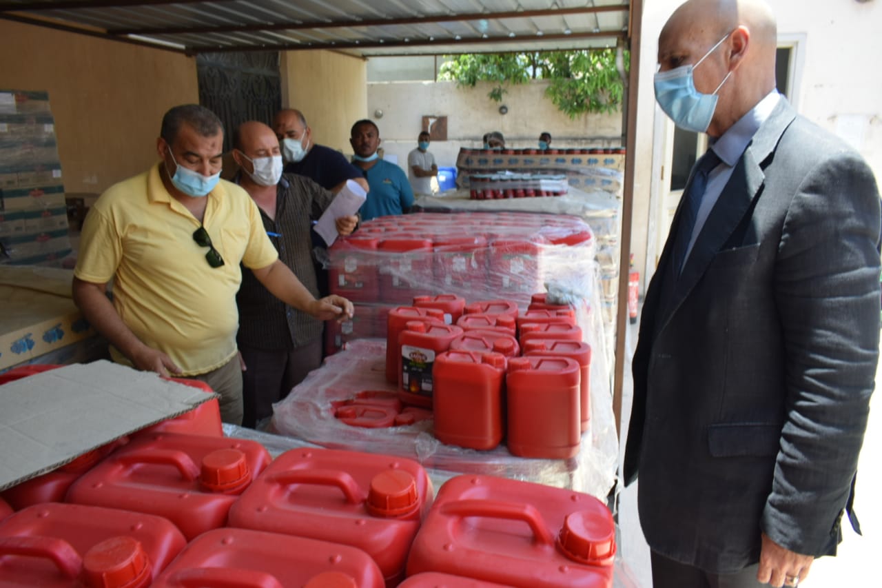 ضبط وإعدام أغذية فاسدة بالعاشر من رمضان 11