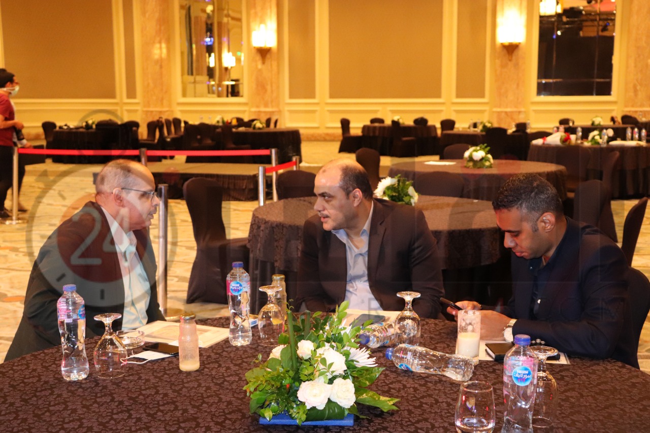 أستاذ محمود المملوك ودكتور محمد الباز وأستاذ أكرم القصاص