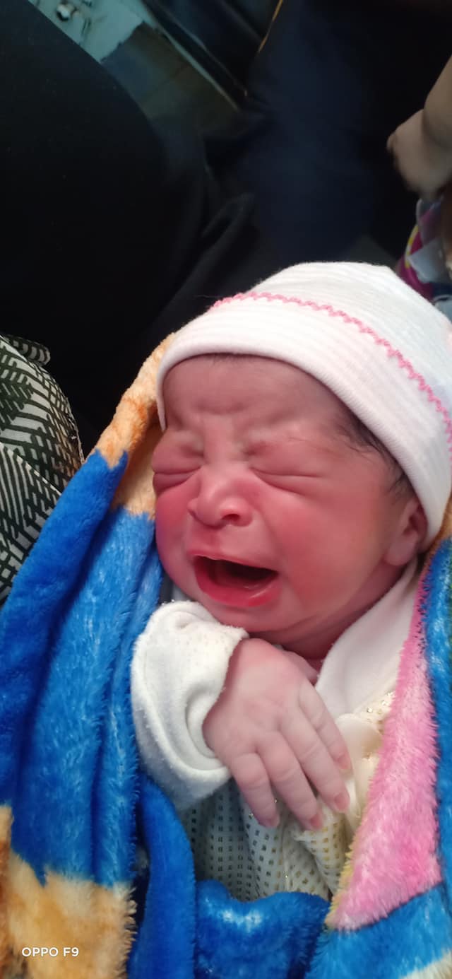 صورة للطفلة فور ولادتها