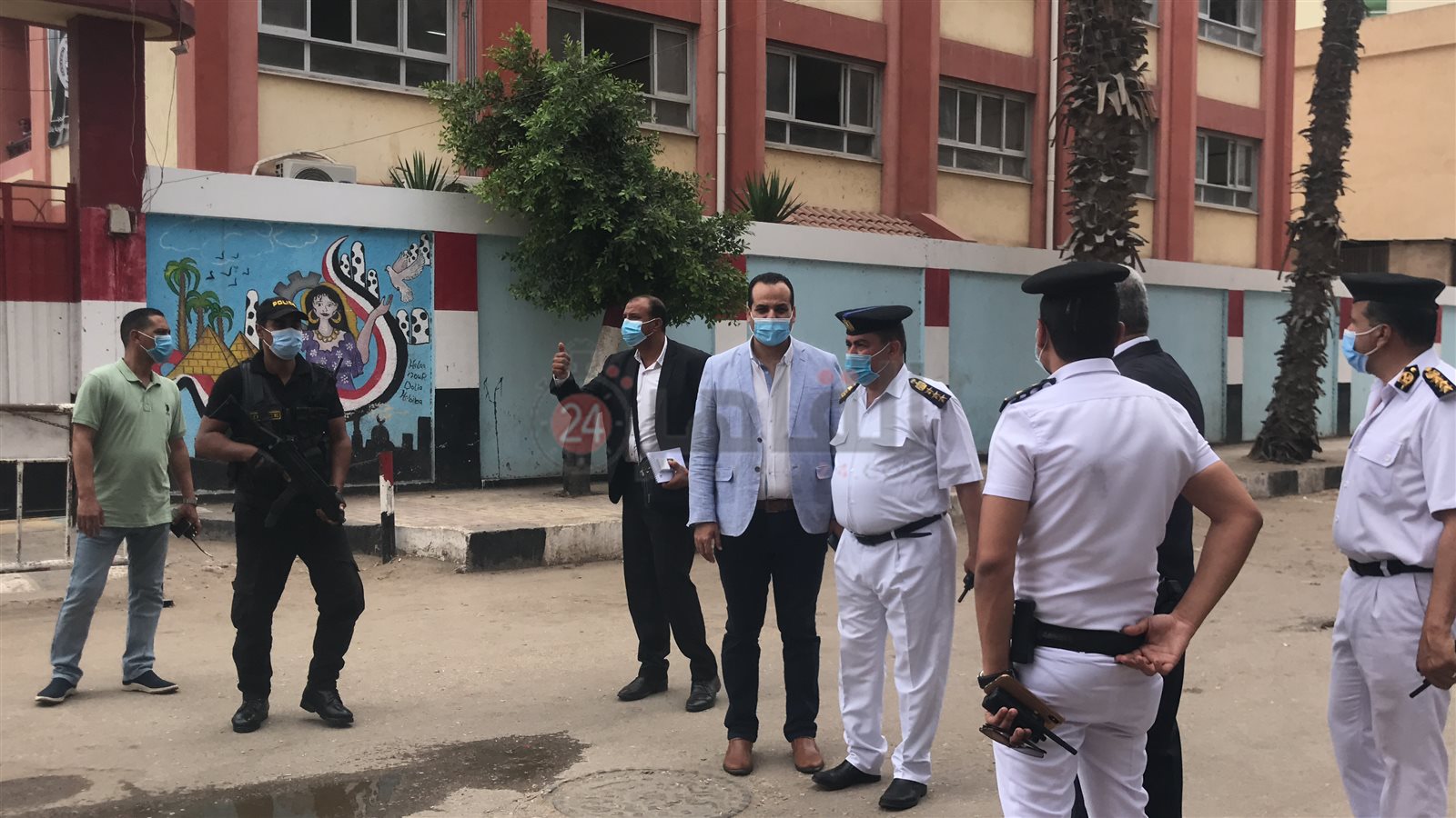 DDA563C7-F698-4F10-A353-0BD29340E9E4