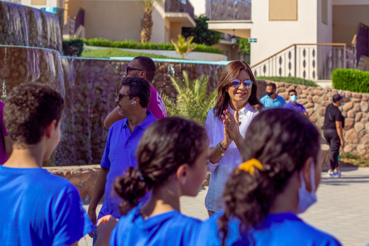 3903fb9b-7b8d-40c8-a64d-b95c7ba800fb