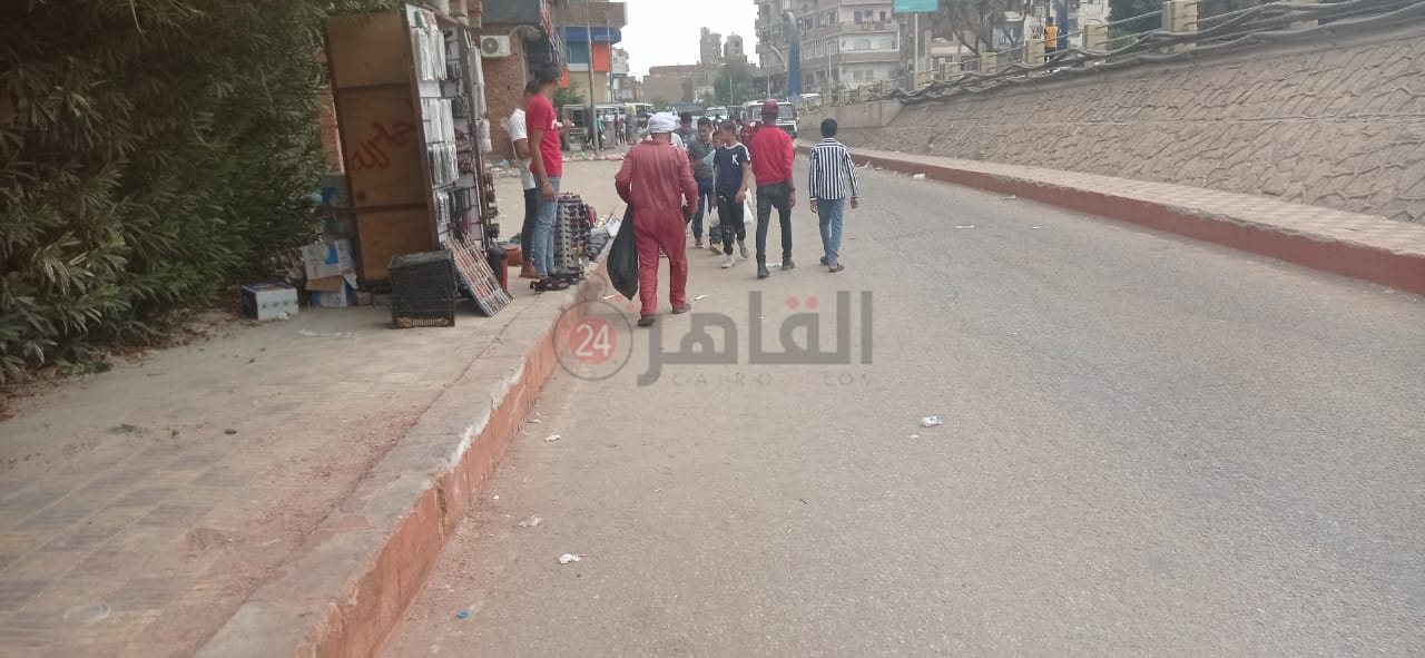 عمال النظافة بقنا محرومين من الإجازة في عيد الأضحى 