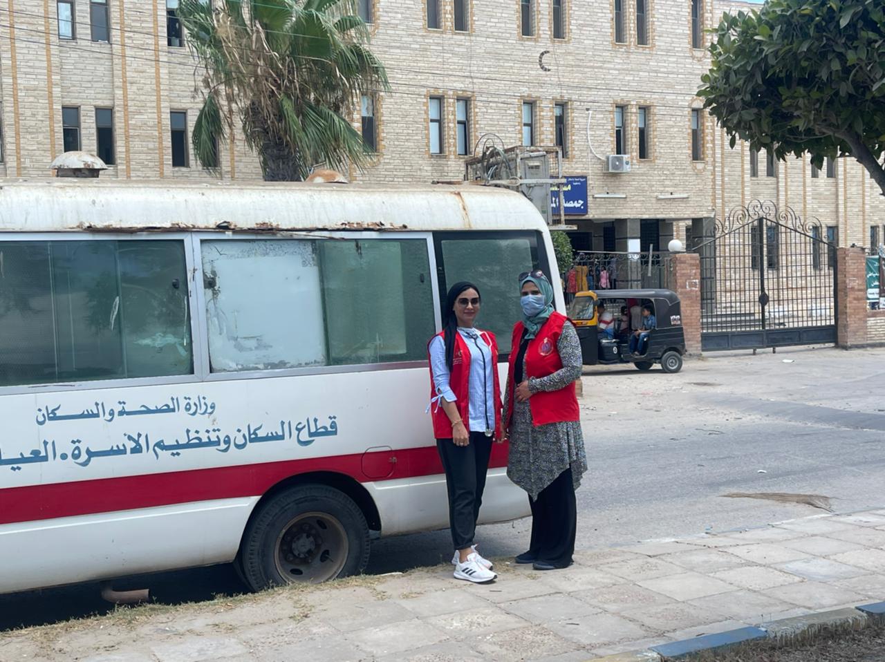 عيادة متنقلة لتقديم الخدمات الصحية للمصطافين بالدقهلية 