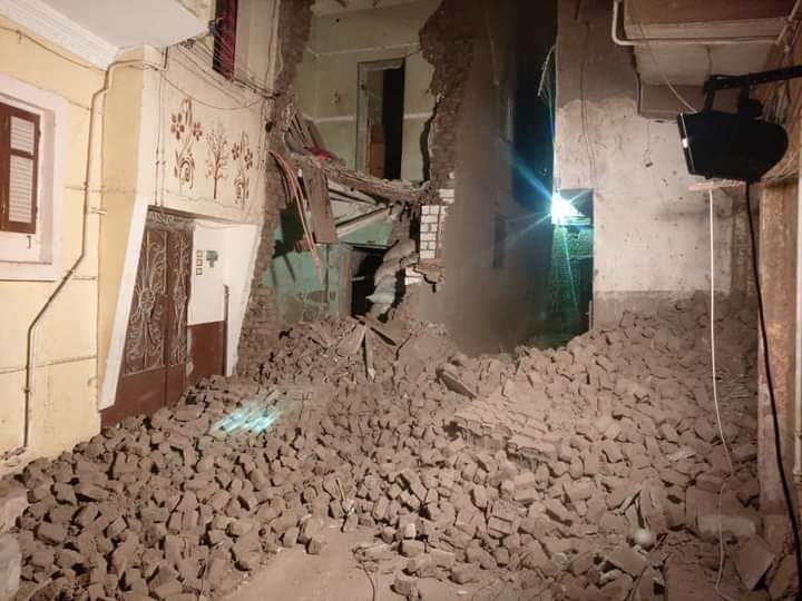 انهيار منزل بأسيوط 