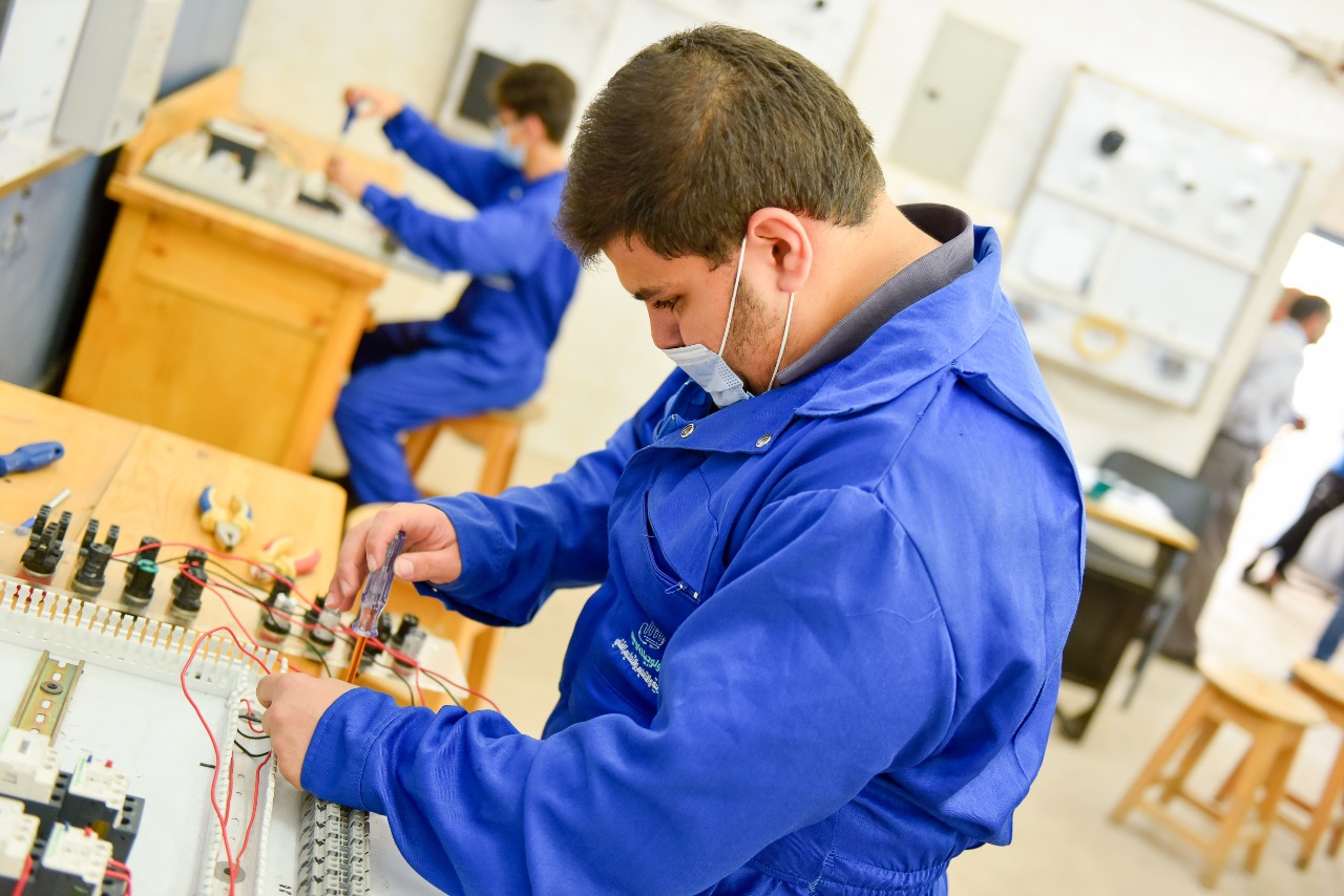 مدرسة متولي الشعراوي للتكنولوجيا التطبيقية (12)