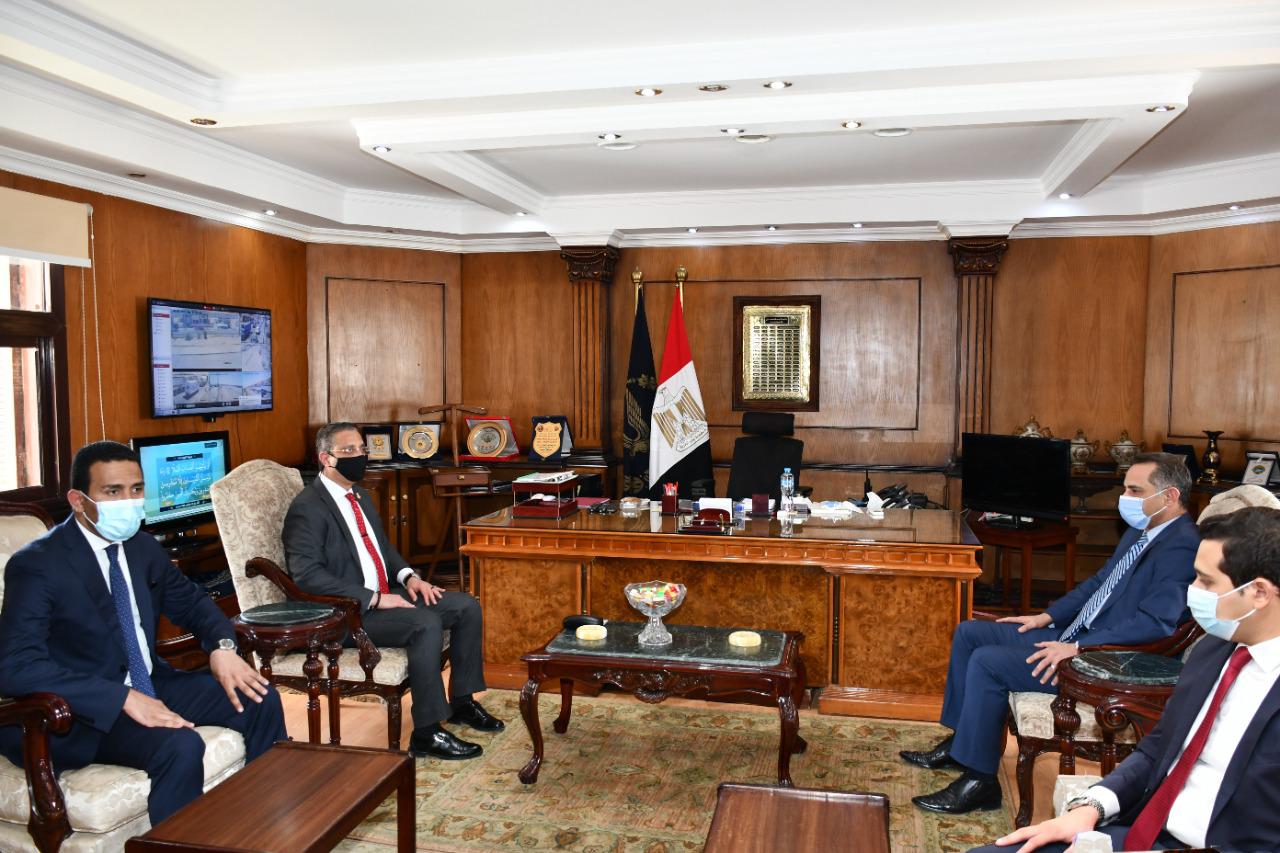 محافظ الفيوم يهنئ مدير الأمن الجديد
