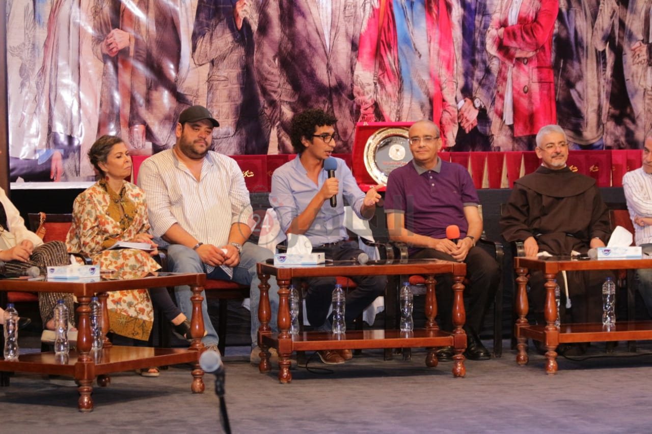 تكريم أبطال مسلسل خلي بالك من زيزي