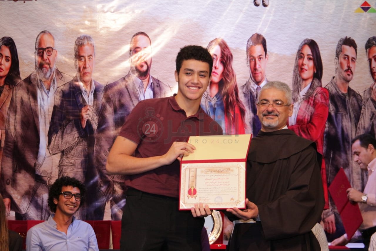 تكريم أبطال مسلسل خلي بالك من زيزي