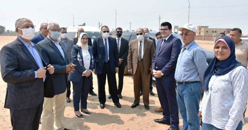 محافظ الشرقية يتفقد أرض الفروسية لإقامة مهرجان الخيول العربية 01