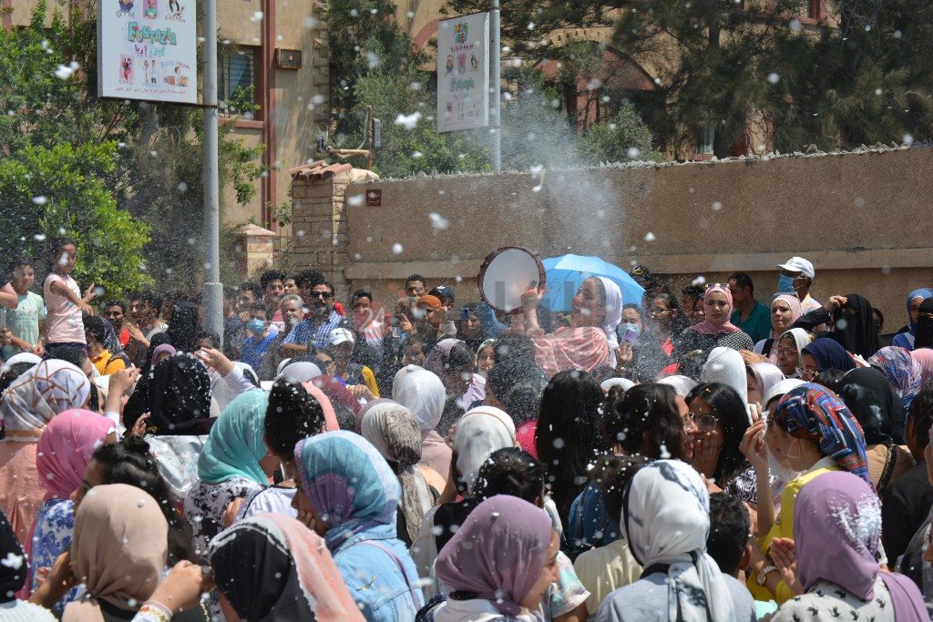 إحتفالات طالبات الثانوية العامة ببورسعيد