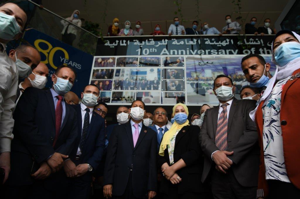 العاملين بالرقابة المالية يودعون الدكتور عمران في نهاية ولايتة 7