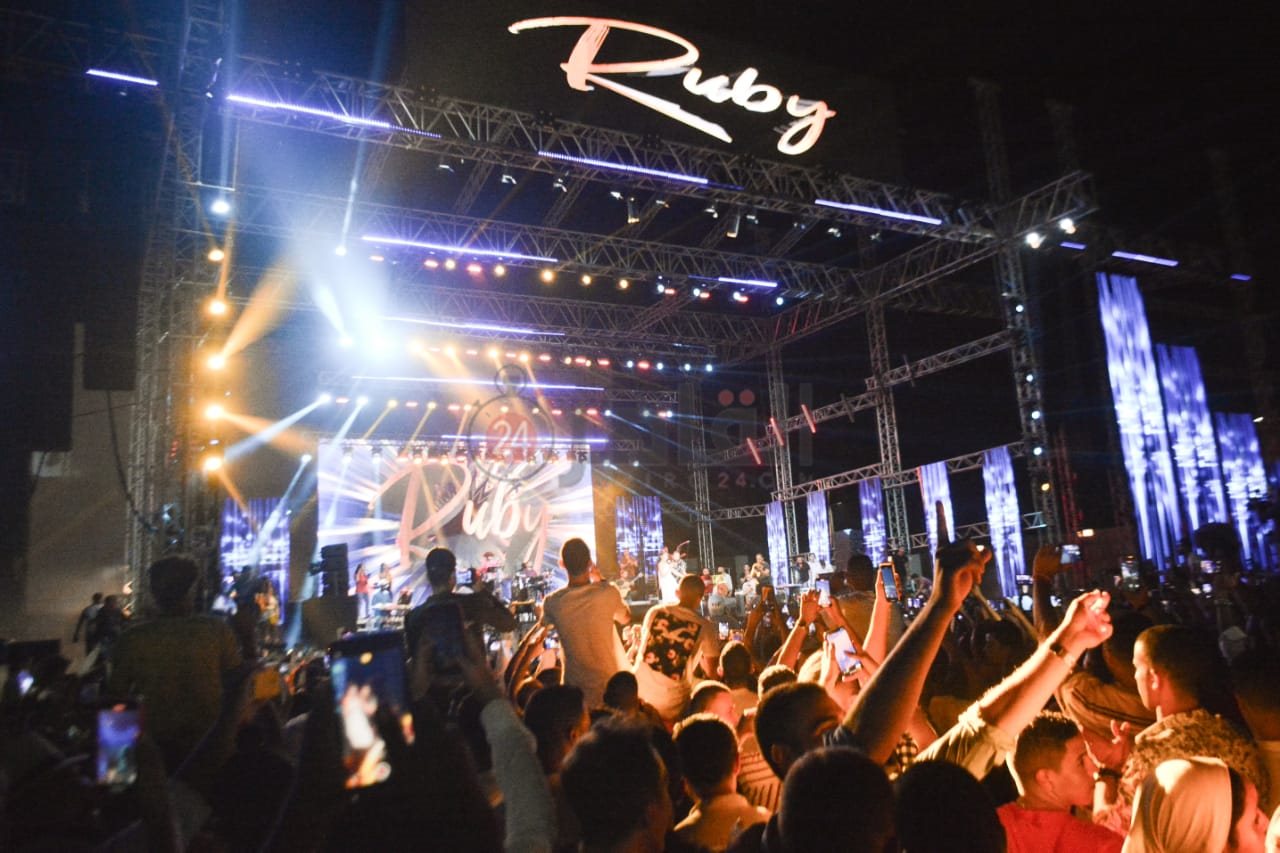 حفل روبي والعسيلي (15)