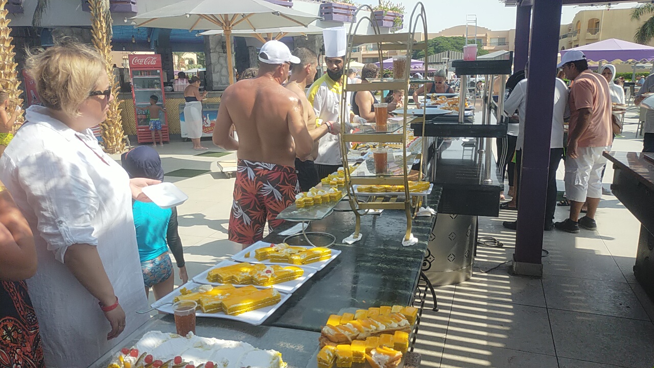 مهرجان للمانجو بالغردقة 