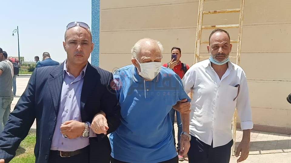 جنازة دلال عبد العزيز (3)