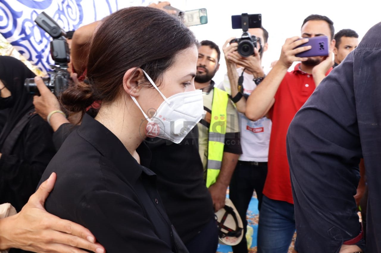 جنازة دلال عبد العزيز 1 (17)