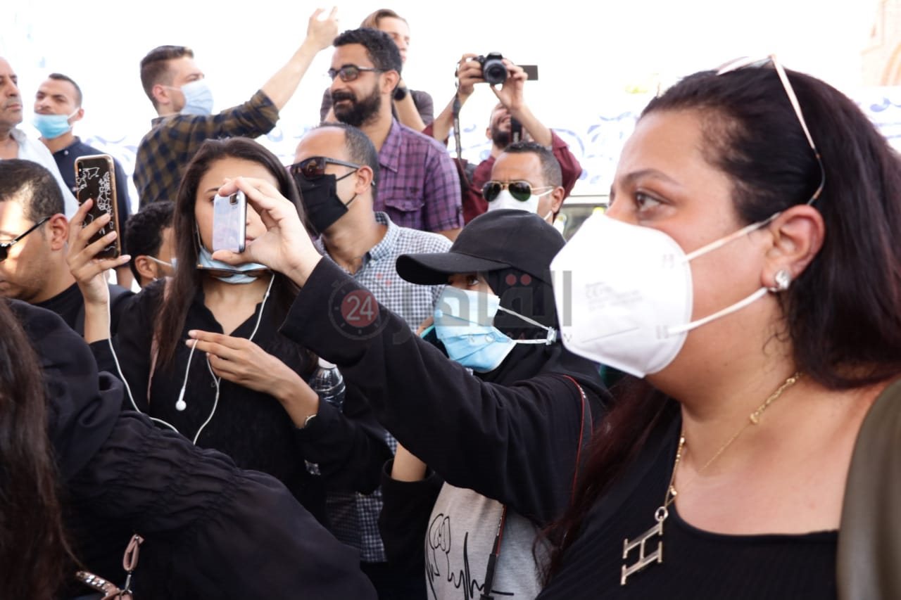 جنازة دلال عبد العزيز 1 (24)