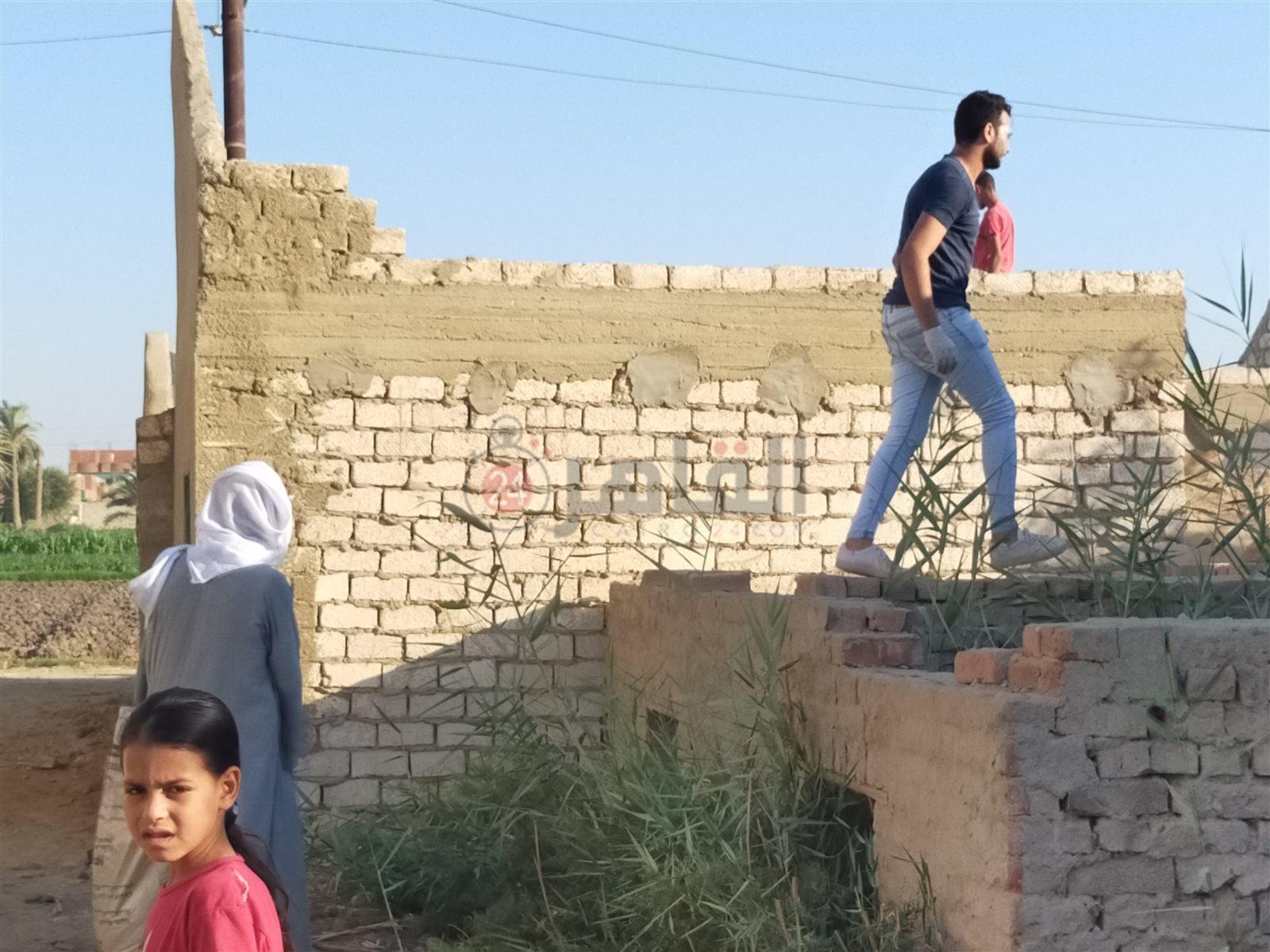 استخراج أعمال السحر من مقابر الفيوم