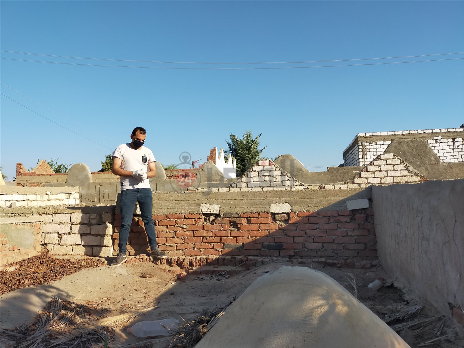 استخراج أعمال السحر من مقابر الفيوم