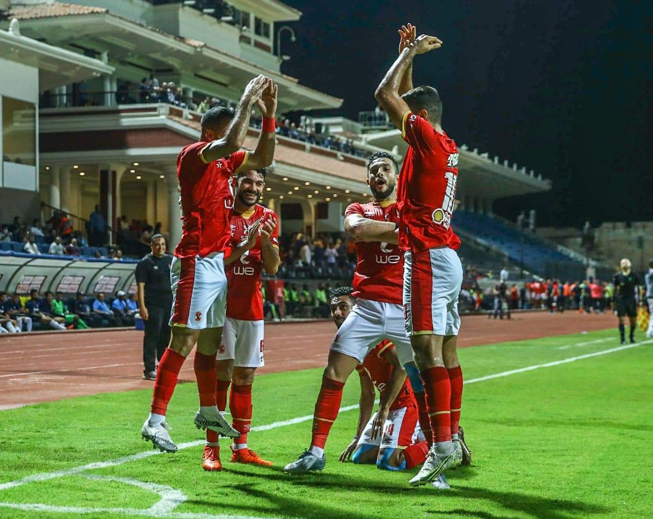 الأهلي ضد الإسماعيلي 