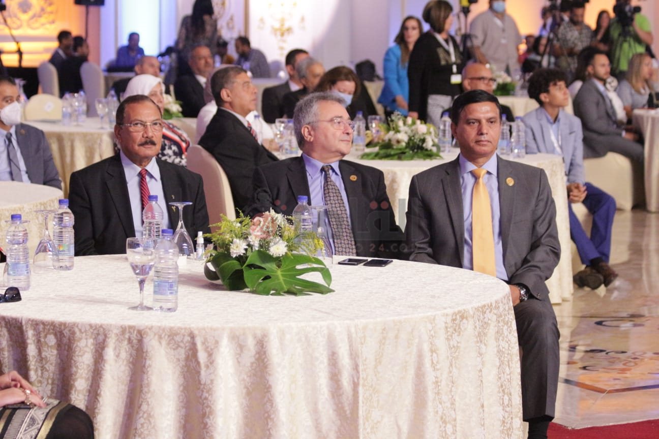 807eb8c8-d526-4026-93c8-6f71aa3bcb03