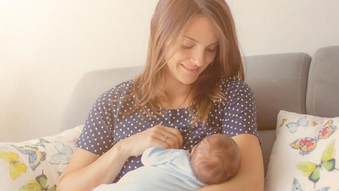 تفسير حلم فطام الطفل وبكائه