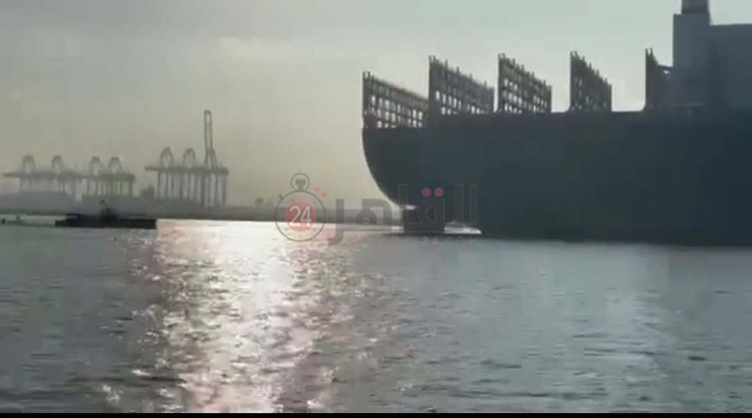 السفينة البنمية إيفرجيفن في قناة السويس 