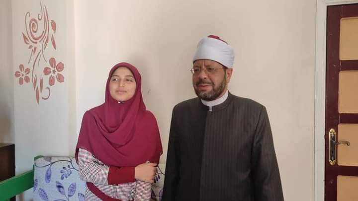 منطقة الوعظ بأسيوط تكرم الأولي على الجمهورية في الثانوية الأزهرية