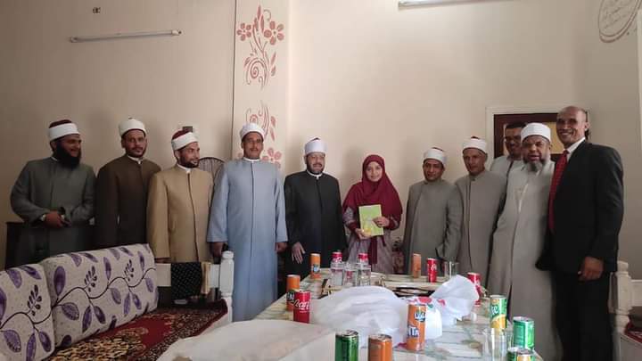 منطقة الوعظ بأسيوط تكرم الأولي على الجمهورية في الثانوية الأزهرية