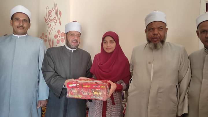 منطقة الوعظ بأسيوط تكرم الأولي على الجمهورية في الثانوية الأزهرية