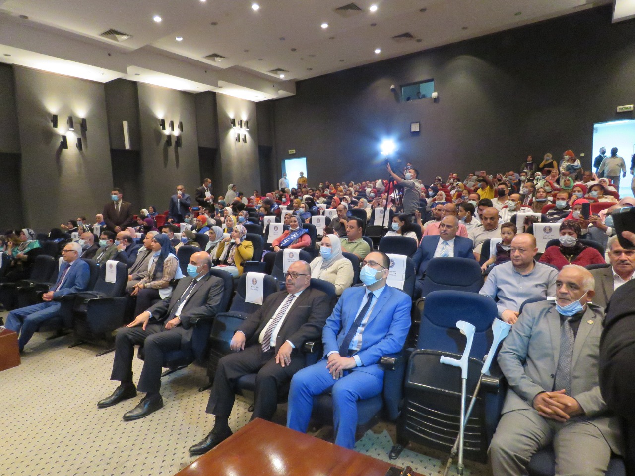 وزير المالية يكرم رائدات مصر 2