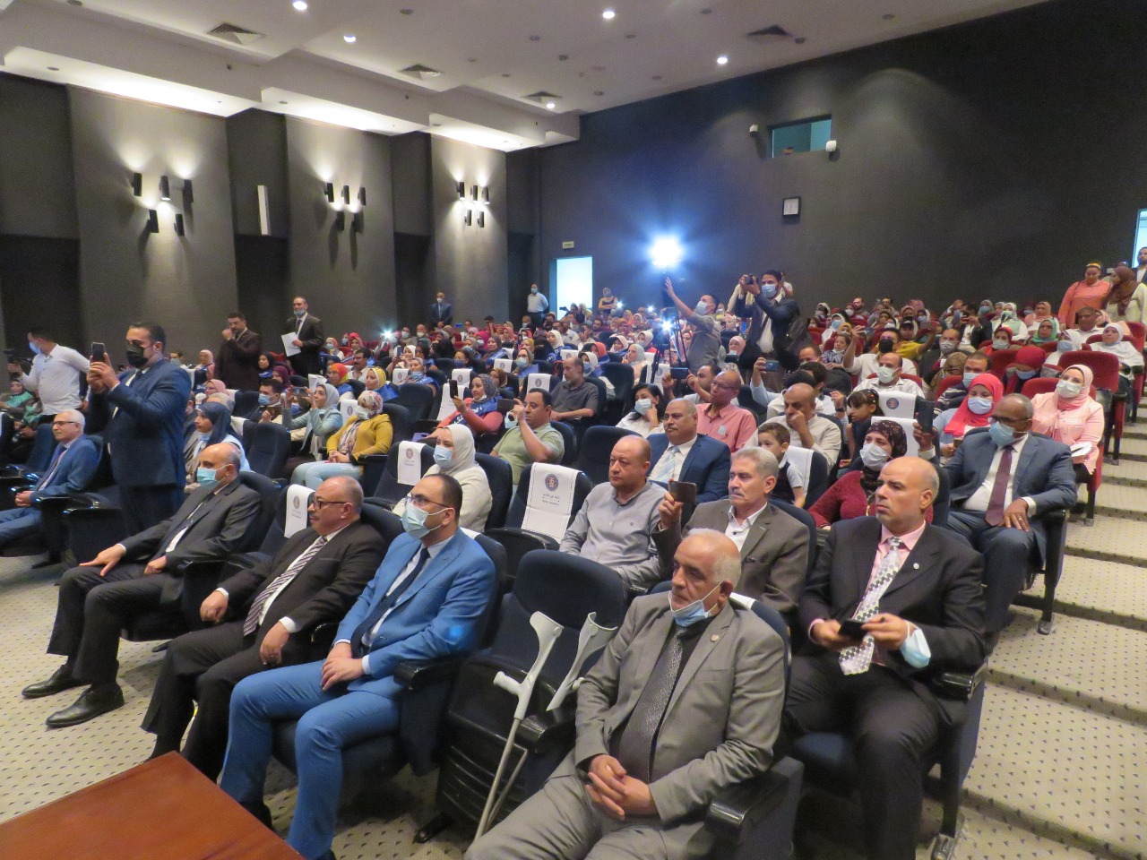 وزير المالية يكرم رائدات مصر 7