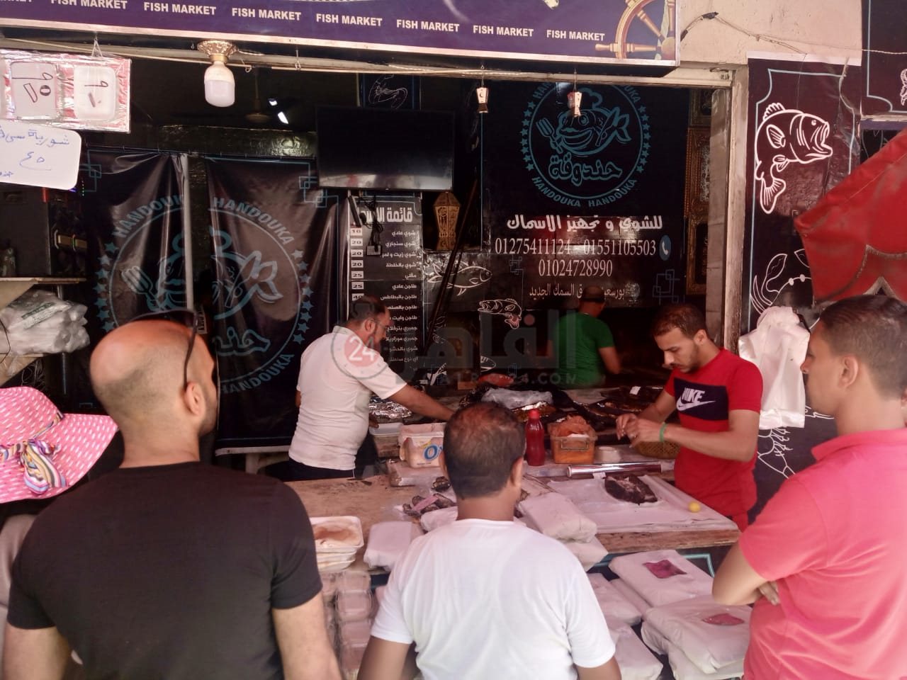 أفران شوي الأسماك بسوق أسماك بورسعيد