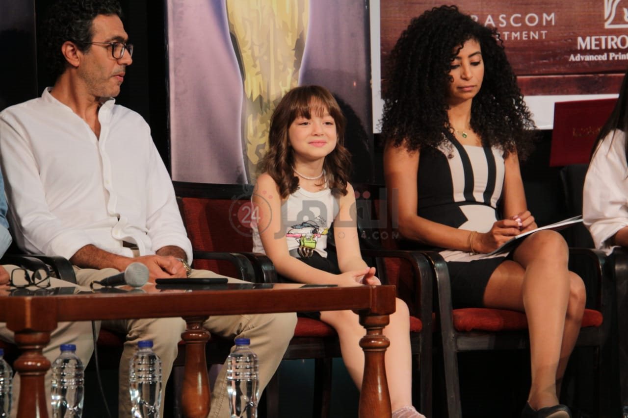 تكريم أبطال مسلسل ليه لأ بالمركز الكاثوليكي (17)