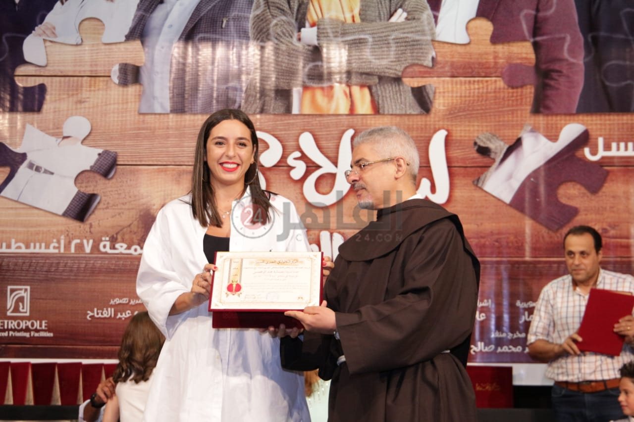 تكريم أبطال مسلسل ليه لأ بالكاثوليكي للسينما (4)