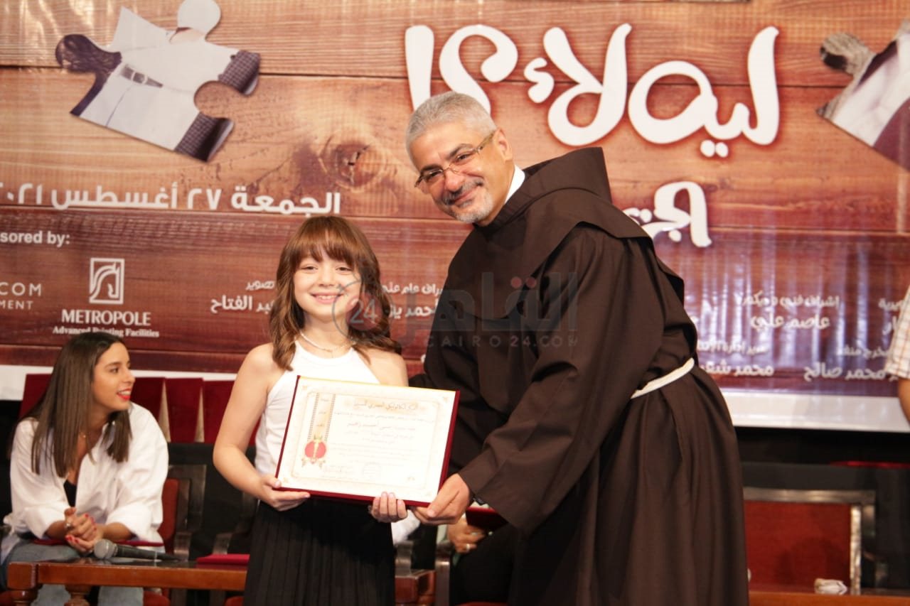 تكريم أبطال مسلسل ليه لأ بالكاثوليكي للسينما (10)