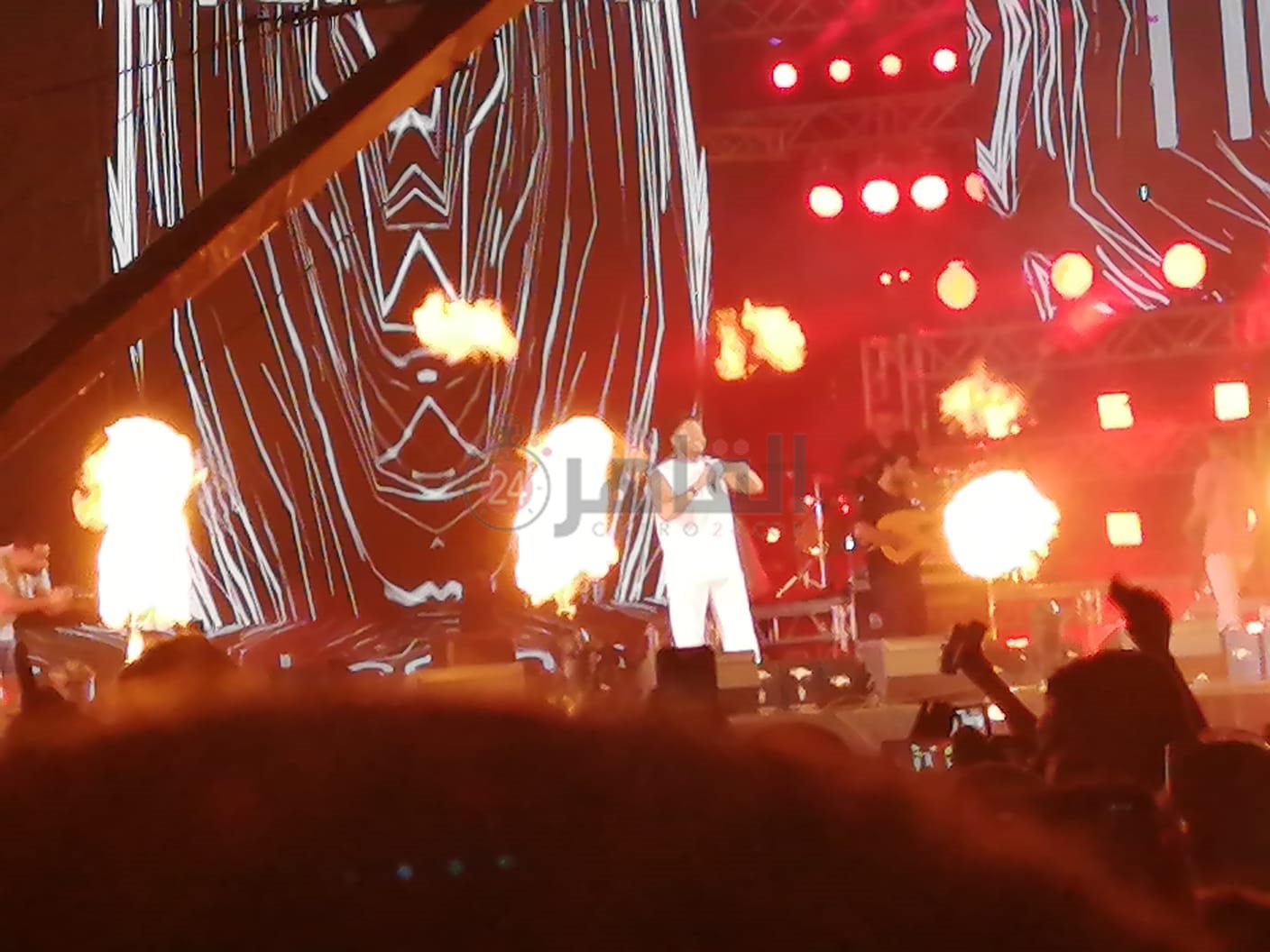 حفل محمد حماقي بالعملين الجديدة(1)