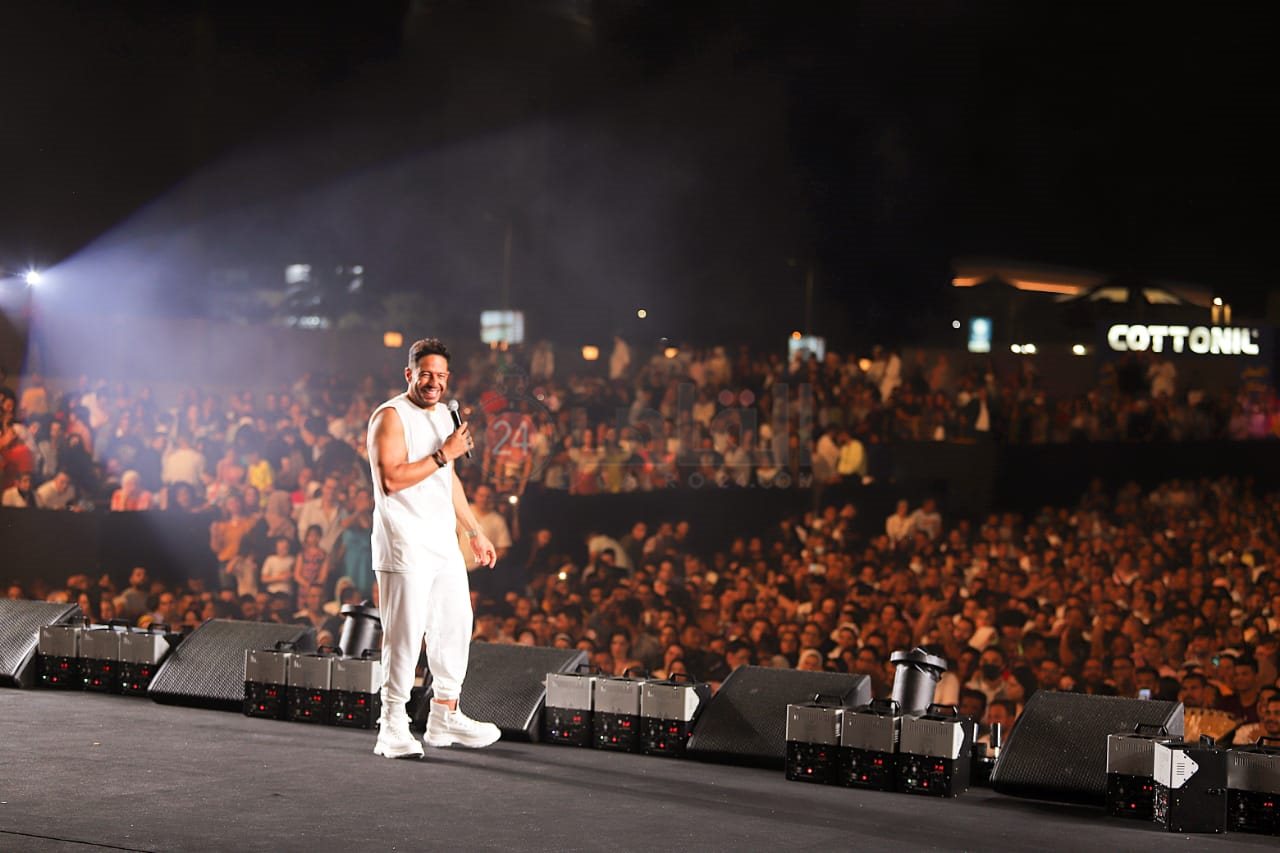 حفل محمد حماقي في الساحل الشمالي (28)