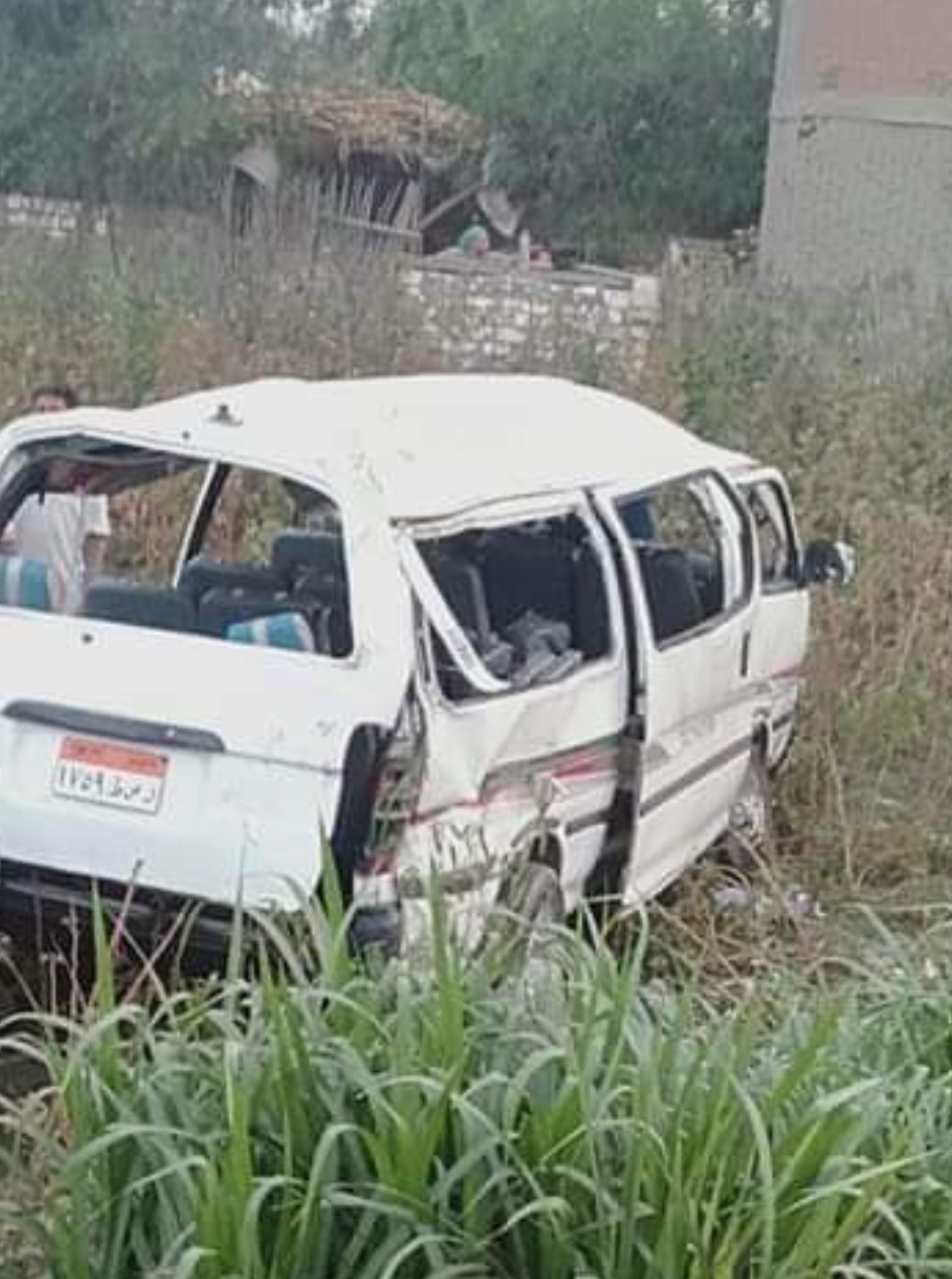 السيارة بعد انقلابها