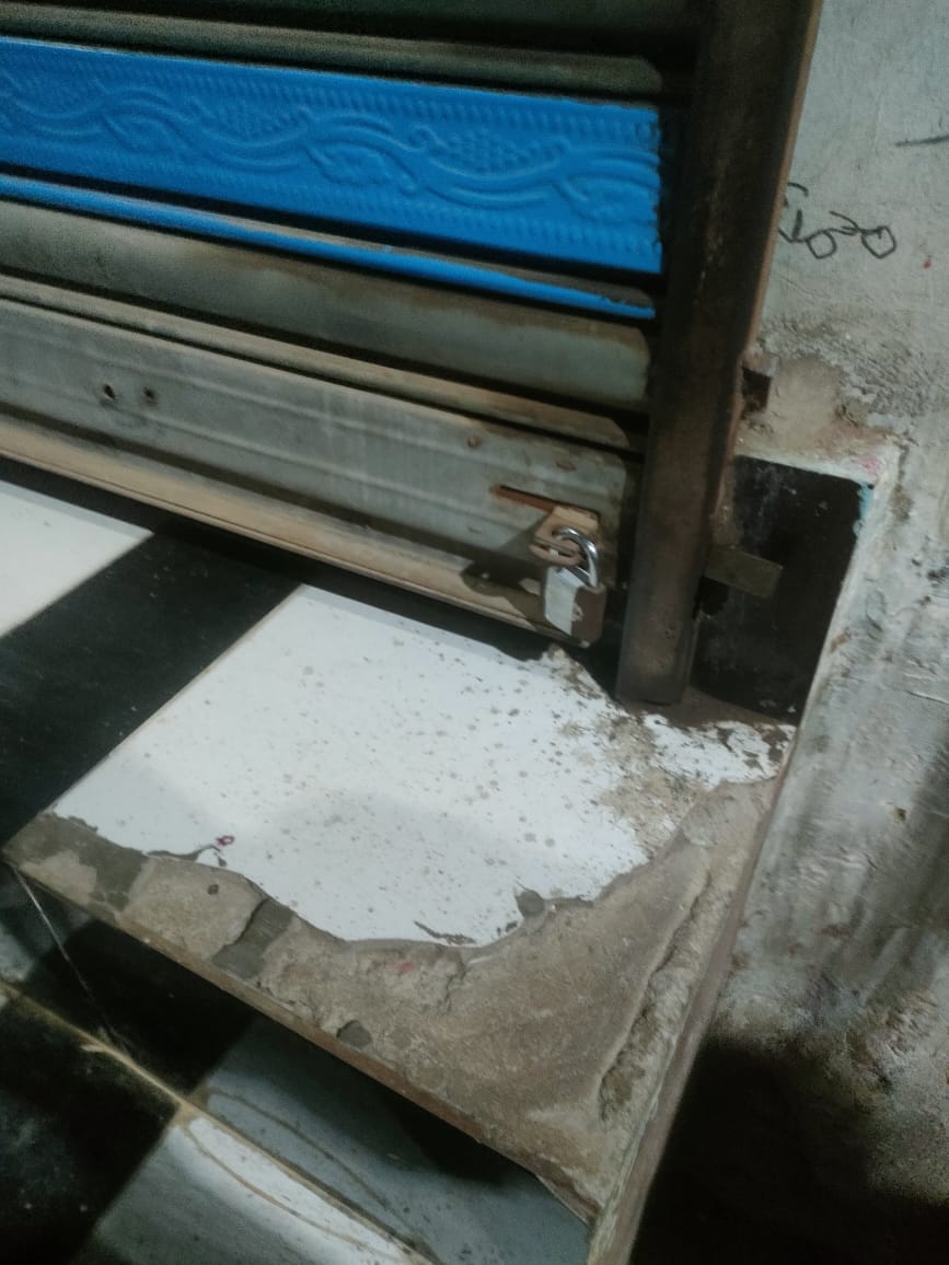 غلق الصيدلية