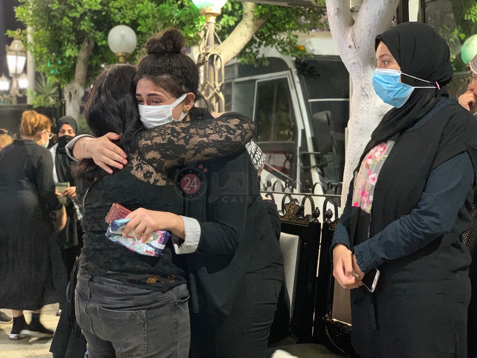 ابنه الراحل ماهر سليم من عزاء والدها (7)