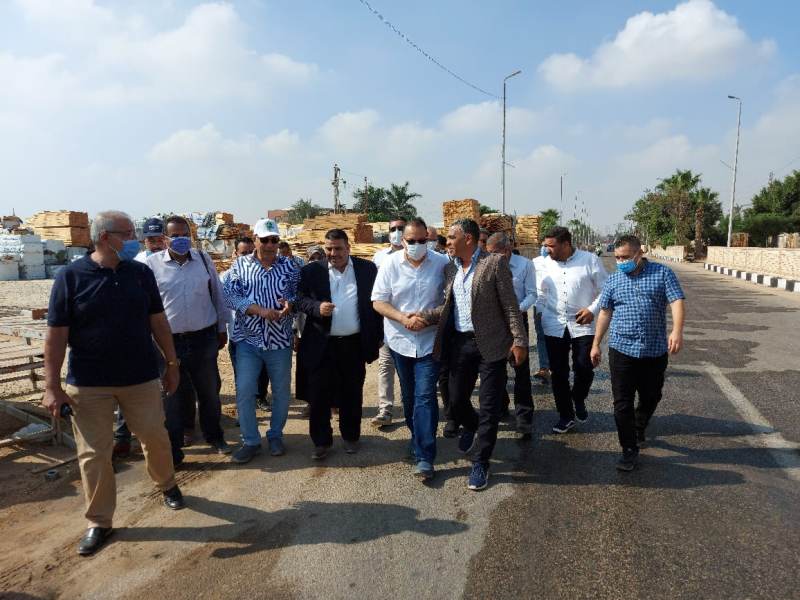 جولة المحافظ بأرض الفروسية 4