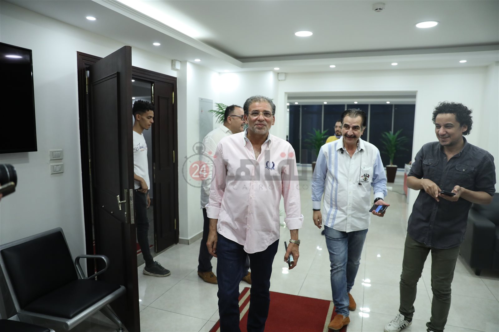 خالد يوسف في القاهرة 24 (7)