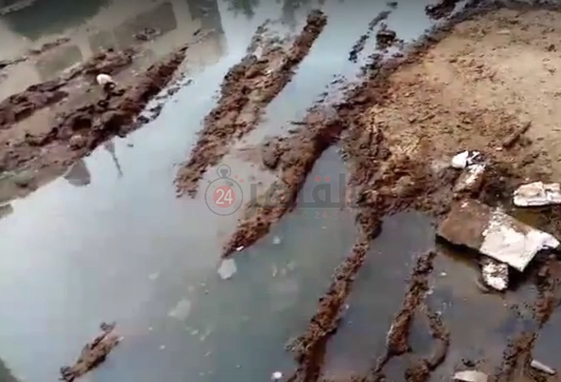 مياه الصرف الصحي تغرق القرية 01