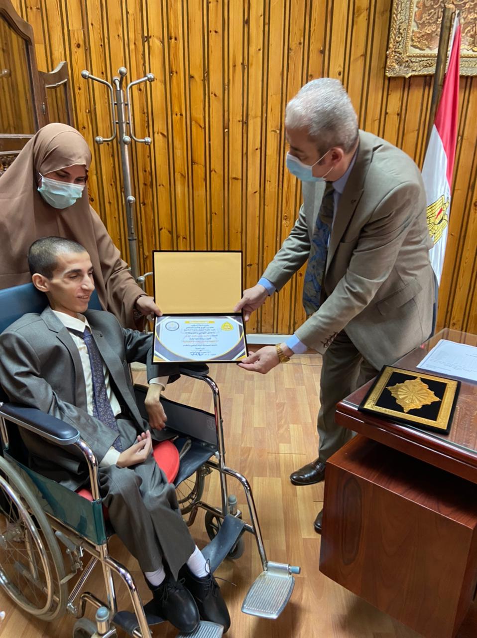 محمد فور تعيينه معيدًا بكلية الحقوق جامعة الزقازيق 01